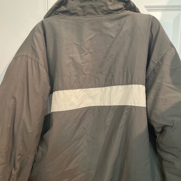 Cabela's Green and Cream Puffer Jacket - Picture 6 of 7